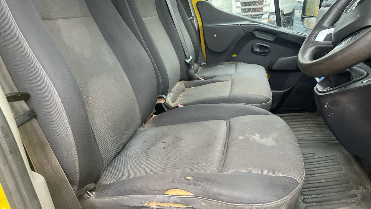 RENAULT MASTER 35 2.3 DCi 135PS - شاحنة مفتوحة: صورة 5 RENAULT MASTER 35 2.3 DCi 135PS - شاحنة مفتوحة: صورة 5