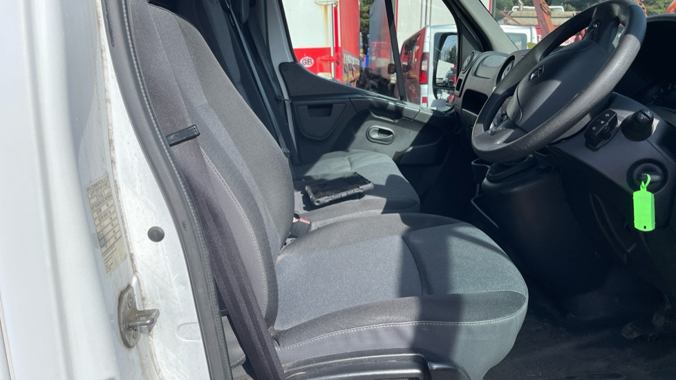 RENAULT MASTER LL35 ENERGY dCi 150 BUSINESS - شاحنة مغلقة الصندوق: صورة 5 RENAULT MASTER LL35 ENERGY dCi 150 BUSINESS - شاحنة مغلقة الصندوق: صورة 5
