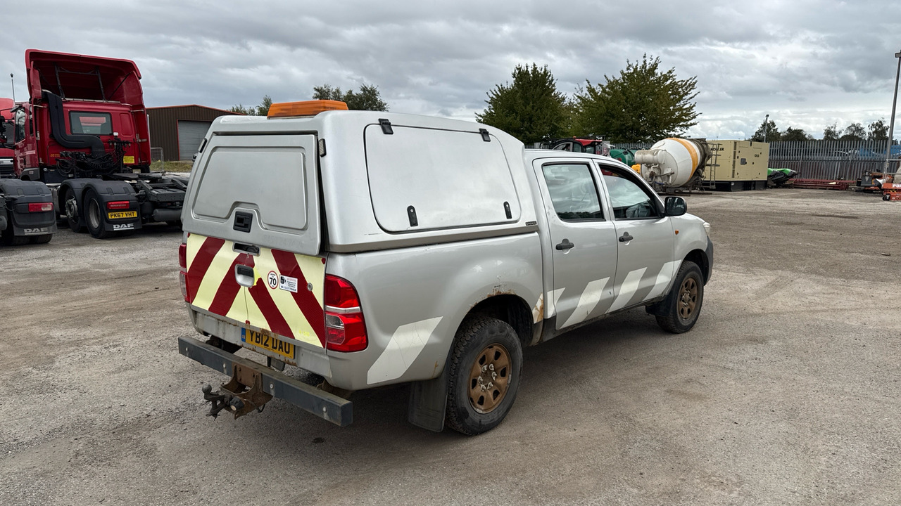 Toyota Hilux D-4D 2.5 144PS - شاحنة البيك أب, الشاحنات الصغيرة كابينة مزدوجة: صورة 4 Toyota Hilux D-4D 2.5 144PS - شاحنة البيك أب, الشاحنات الصغيرة كابينة مزدوجة: صورة 4
