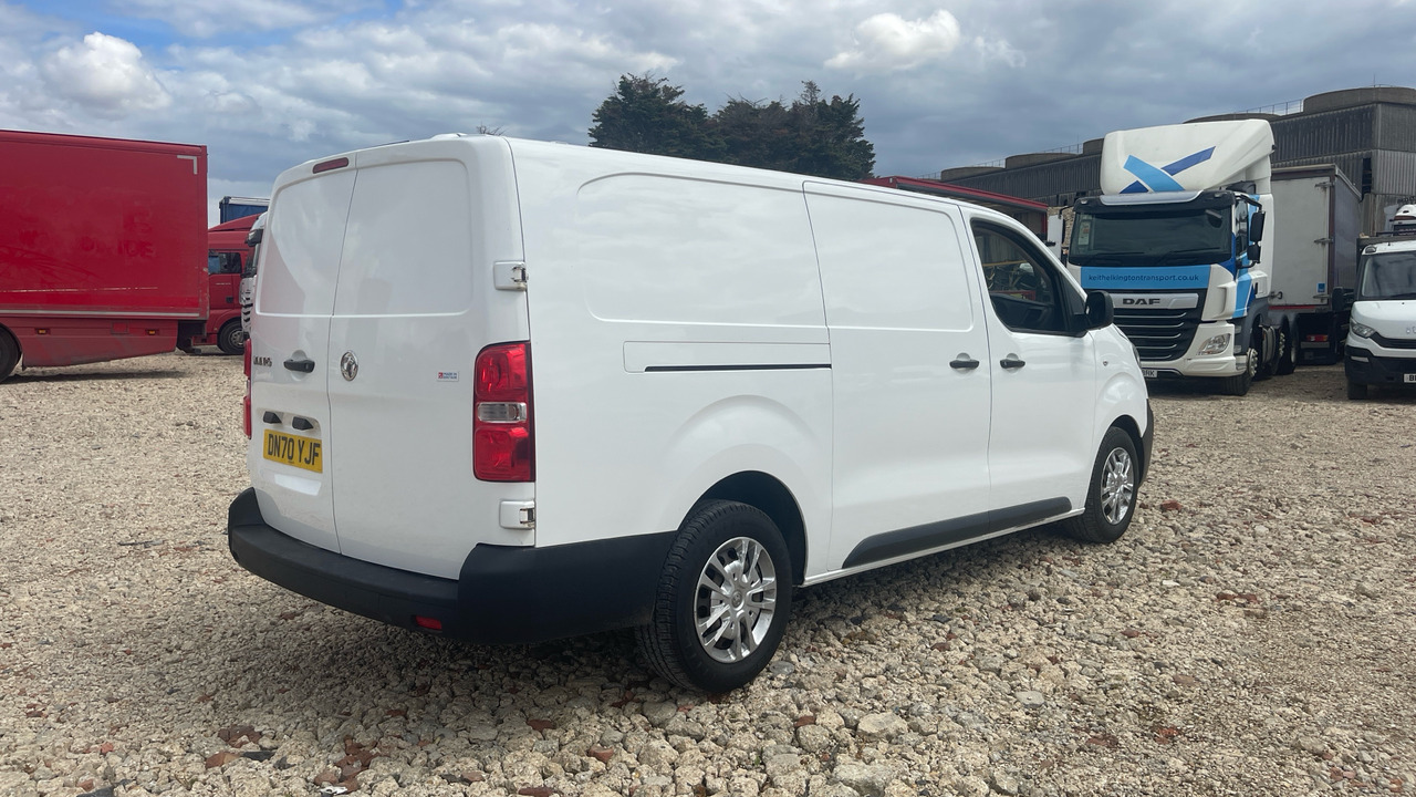 VAUXHALL VIVARO 2900 1.5D 100PS - فان المدمجة: صورة 4 VAUXHALL VIVARO 2900 1.5D 100PS - فان المدمجة: صورة 4