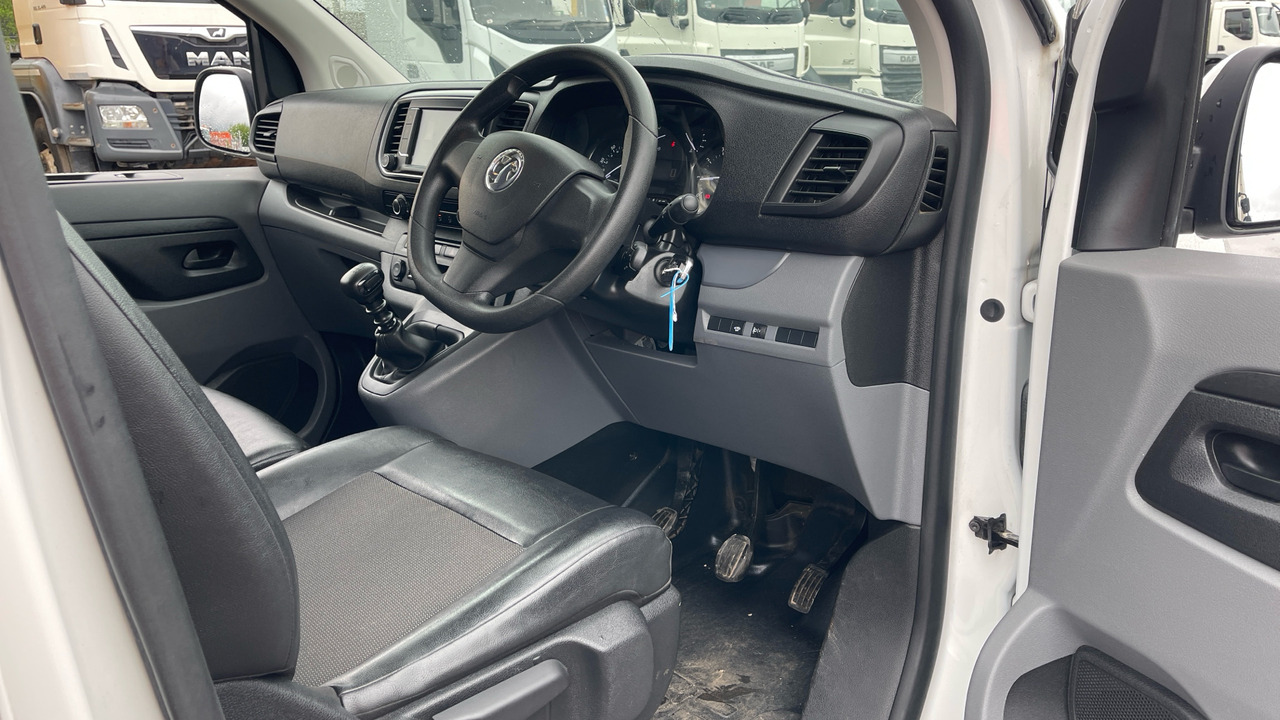 VAUXHALL VIVARO 2900 1.5d 100PS Sportive - فان المدمجة: صورة 5 VAUXHALL VIVARO 2900 1.5d 100PS Sportive - فان المدمجة: صورة 5