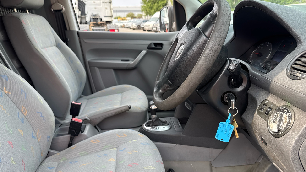 VOLKSWAGEN CADDY C20 1.9 TDI 104PS - فان المدمجة: صورة 5 VOLKSWAGEN CADDY C20 1.9 TDI 104PS - فان المدمجة: صورة 5