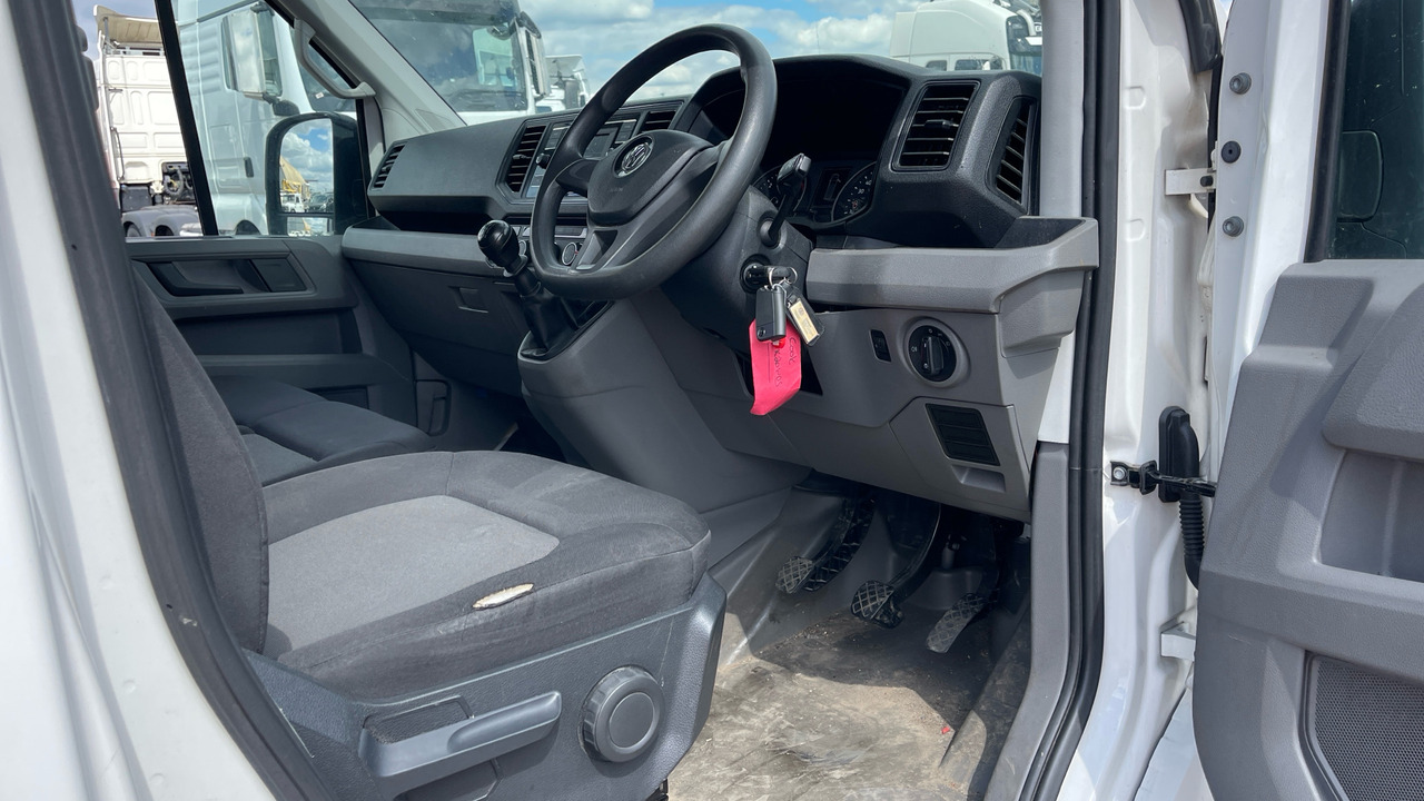 VOLKSWAGEN CRAFTER 2.0 TDI 140PS Startline High Roof Van - شاحنة مُبرّدة للتوصيل: صورة 5 VOLKSWAGEN CRAFTER 2.0 TDI 140PS Startline High Roof Van - شاحنة مُبرّدة للتوصيل: صورة 5