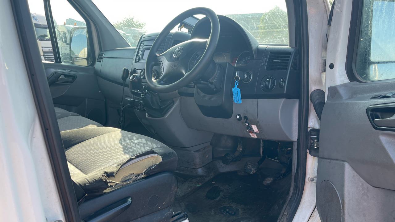VOLKSWAGEN CRAFTER T30 2.0 TDI 140PS - قلاب صغير: صورة 5 VOLKSWAGEN CRAFTER T30 2.0 TDI 140PS - قلاب صغير: صورة 5