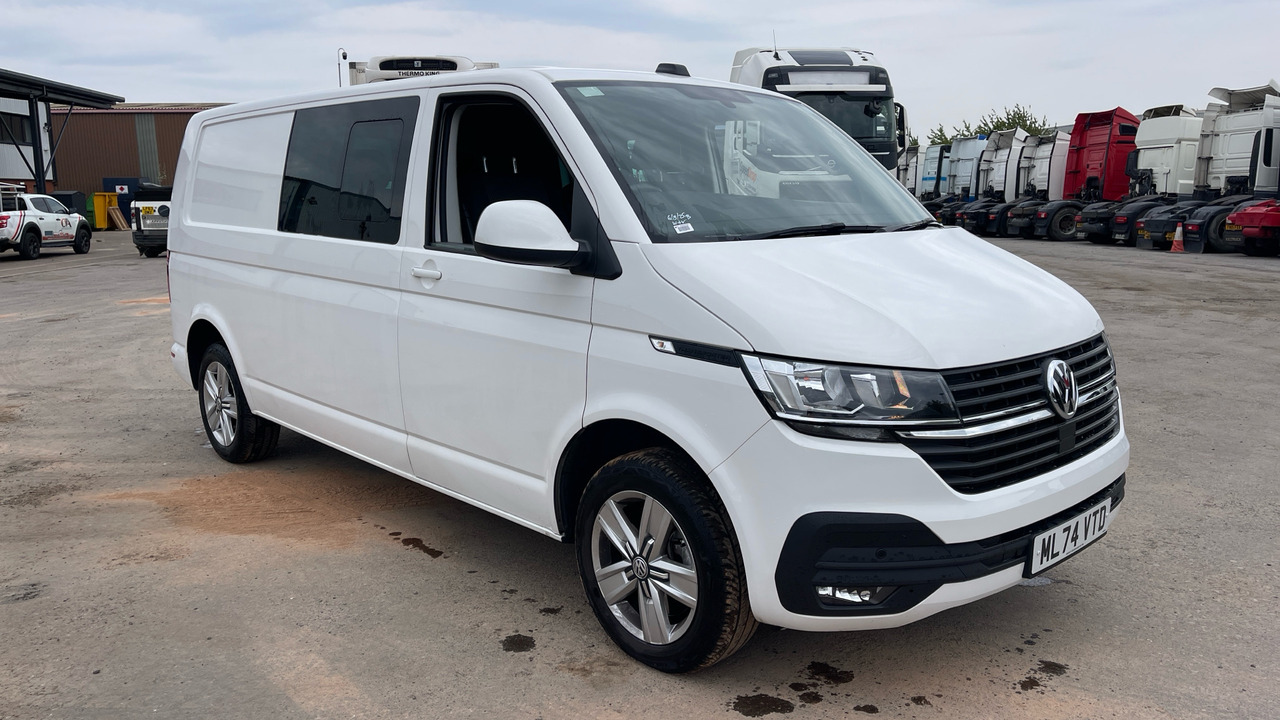 VOLKSWAGEN TRANSPORTER T32 2.0 TDI 150PS HIGHLINE - الشاحنات الصغيرة كابينة مزدوجة: صورة 1 VOLKSWAGEN TRANSPORTER T32 2.0 TDI 150PS HIGHLINE - الشاحنات الصغيرة كابينة مزدوجة: صورة 1