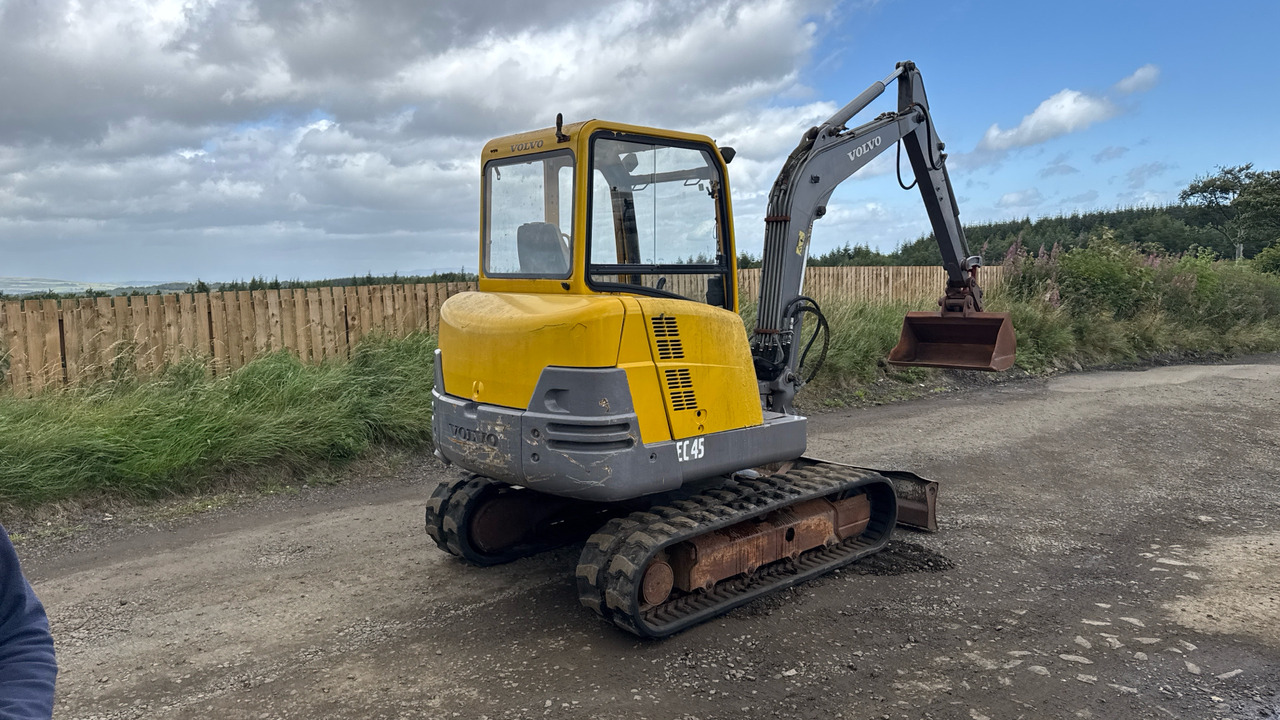 VOLVO EC45 - معدات البناء: صورة 4 VOLVO EC45 - معدات البناء: صورة 4