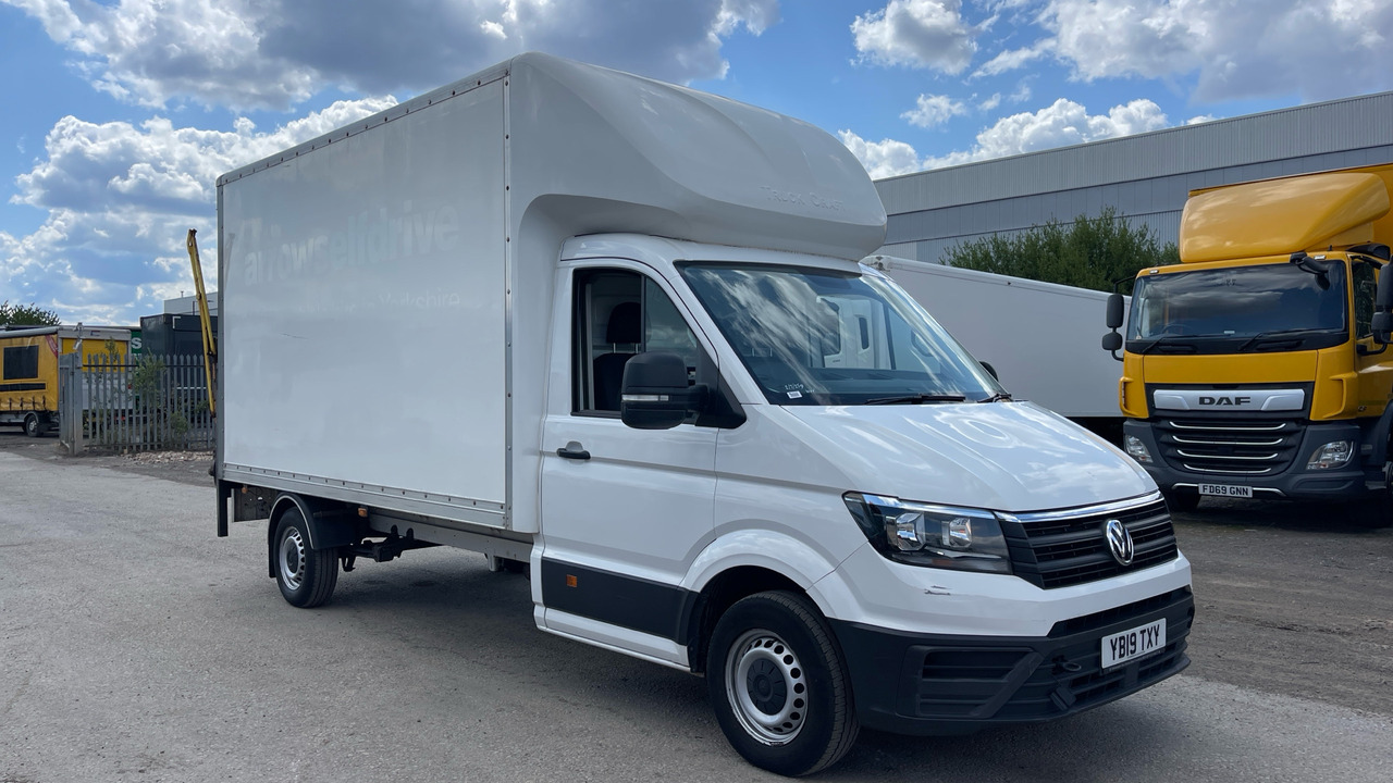 Volkswagen Crafter CR35 2.0 TDI 140PS STARTLINE - شاحنة مغلقة الصندوق: صورة 1 Volkswagen Crafter CR35 2.0 TDI 140PS STARTLINE - شاحنة مغلقة الصندوق: صورة 1