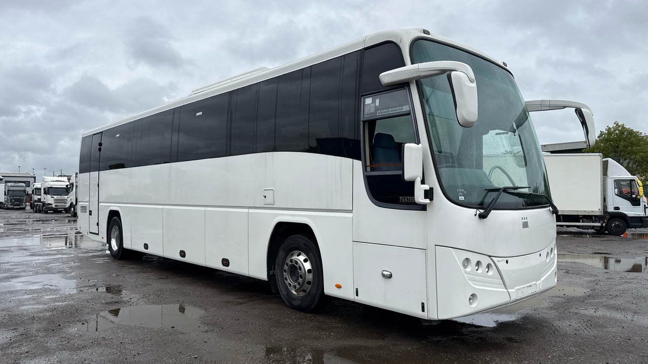 Volvo B9R PLAXTON PANTHER - آليات: صورة 1 Volvo B9R PLAXTON PANTHER - آليات: صورة 1