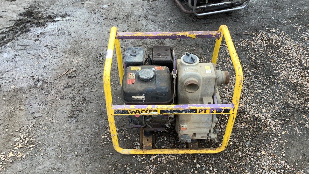 WACKER 2' WATER PUMP PT-2 - معدات البناء: صورة 1 WACKER 2' WATER PUMP PT-2 - معدات البناء: صورة 1