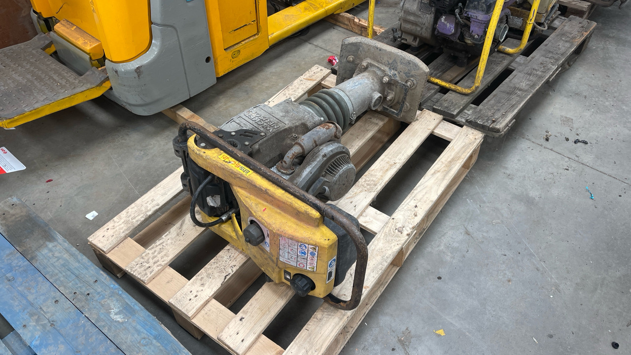 WACKER NEUSON BS-50-21 WHACKER PLATE, PETROL (UNTESTED) - معدات البناء: صورة 1 WACKER NEUSON BS-50-21 WHACKER PLATE, PETROL (UNTESTED) - معدات البناء: صورة 1