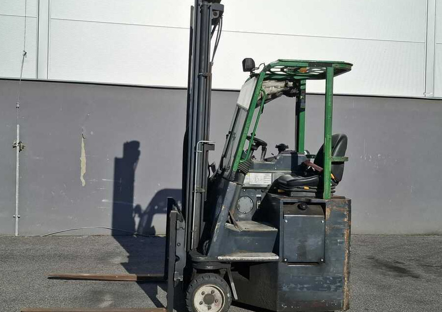 Combilift C3000CB - شاحنة مناولة بأربعة اتجاهات: صورة 1 Combilift C3000CB - شاحنة مناولة بأربعة اتجاهات: صورة 1