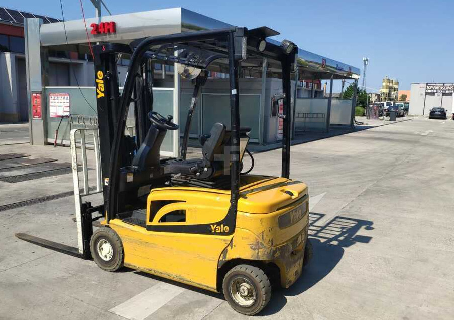 Yale ERP16VF - رافعة شوكية كهربائية: صورة 2 Yale ERP16VF - رافعة شوكية كهربائية: صورة 2