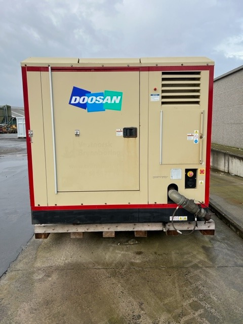 Doosan 25/280 XHP1000WCAT-T4 - الضاغط: صورة 2 Doosan 25/280 XHP1000WCAT-T4 - الضاغط: صورة 2