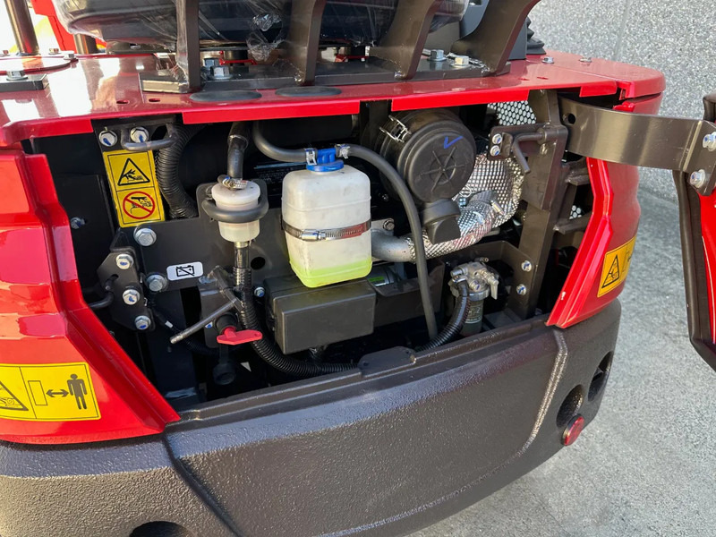 Rhinoceros KS3000 - شاحنة قلاب مفصلية: صورة 4 Rhinoceros KS3000 - شاحنة قلاب مفصلية: صورة 4