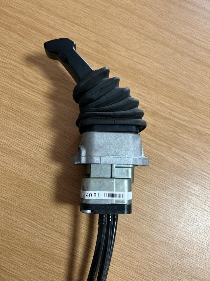 Atego 4 EU 6 bremsventil Handbremsventil KNORR-BREMSE A0044304081 - صمام الفرامل - شاحنة: صورة 3 Atego 4 EU 6 bremsventil Handbremsventil KNORR-BREMSE A0044304081 - صمام الفرامل - شاحنة: صورة 3