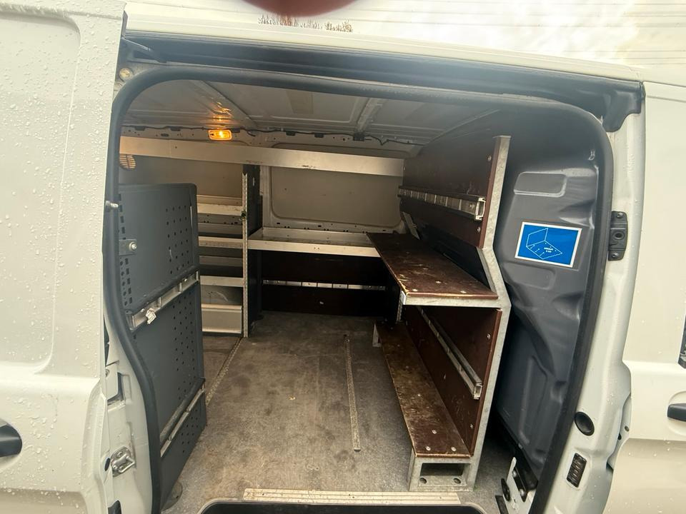 Fahrzeugeinrichtung ( Regale ) Mercedes Vito - قطع غيار - شاحنة: صورة 2 Fahrzeugeinrichtung ( Regale ) Mercedes Vito - قطع غيار - شاحنة: صورة 2