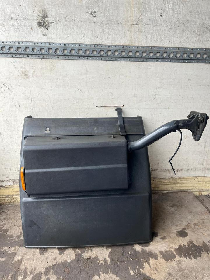 IVECO Stralis 450 Kotflügel vorne links 41299389 / 41299388 - رفرف المركبة - شاحنة: صورة 1 IVECO Stralis 450 Kotflügel vorne links 41299389 / 41299388 - رفرف المركبة - شاحنة: صورة 1