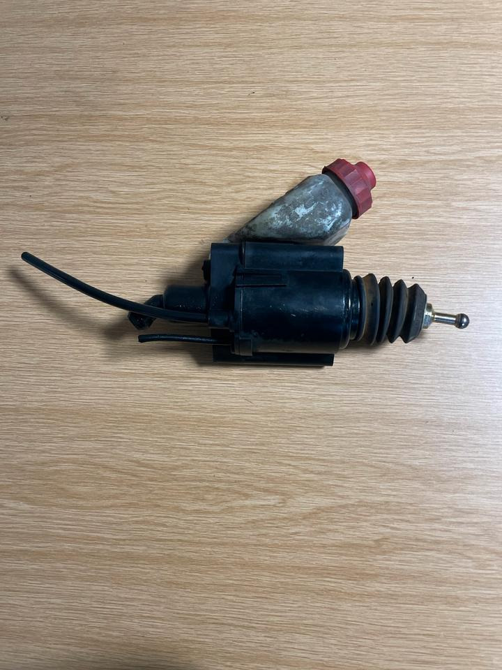 MAN Geberzylinder Kopplung WABCO 81.307006019 - اسطوانه القابض - شاحنة: صورة 2 MAN Geberzylinder Kopplung WABCO 81.307006019 - اسطوانه القابض - شاحنة: صورة 2