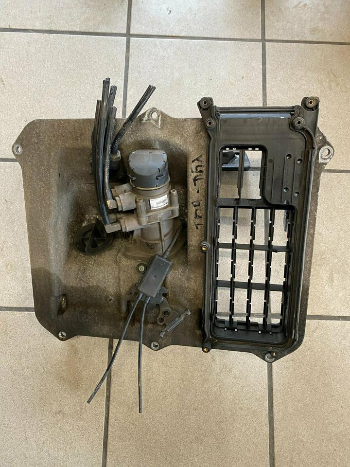 MAN TGA TGX Fußbremsventil 81259706103 Knorr Bremse 81521306298 - صمام الفرامل - شاحنة: صورة 1 MAN TGA TGX Fußbremsventil 81259706103 Knorr Bremse 81521306298 - صمام الفرامل - شاحنة: صورة 1