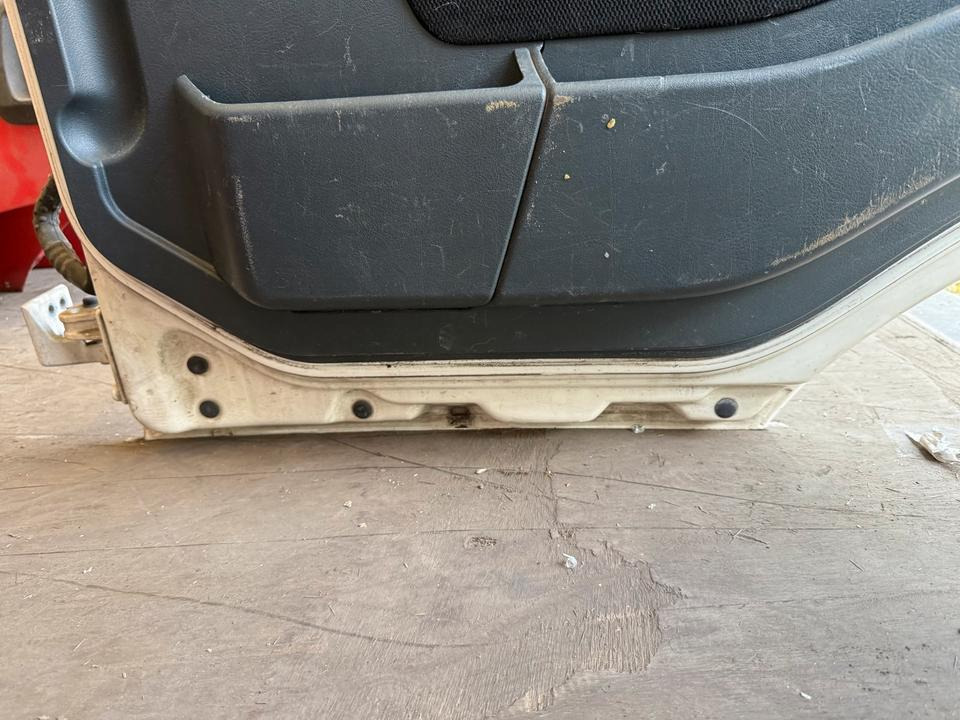 MAN TGL Beifahrertür Weiß Spiegel Innenverkleidung - باب و قطع الغيار - شاحنة: صورة 5 MAN TGL Beifahrertür Weiß Spiegel Innenverkleidung - باب و قطع الغيار - شاحنة: صورة 5