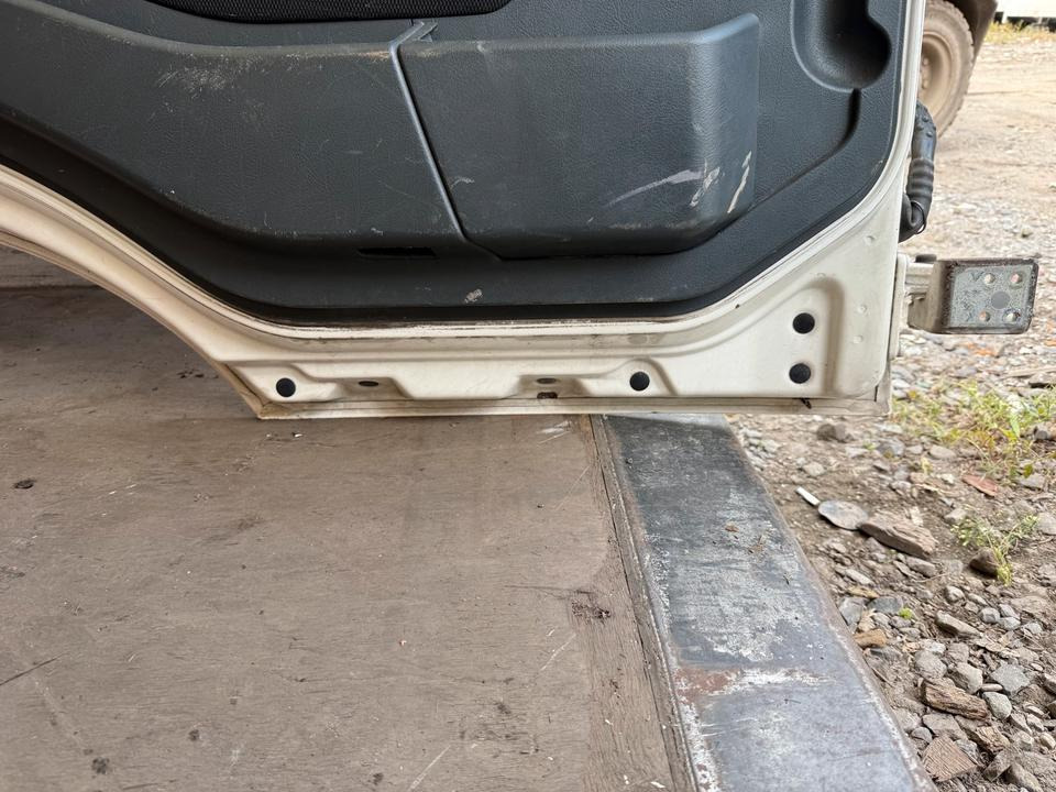 MAN TGL Fahrertür Weiß Spiegel Innenverkleidung - باب و قطع الغيار - شاحنة: صورة 5 MAN TGL Fahrertür Weiß Spiegel Innenverkleidung - باب و قطع الغيار - شاحنة: صورة 5