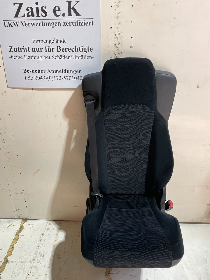 Mercedes Actros MP4 Beifahrersitz A9609103703 - مقعد - شاحنة: صورة 1 Mercedes Actros MP4 Beifahrersitz A9609103703 - مقعد - شاحنة: صورة 1