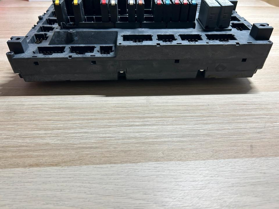 Mercedes Actros MP4 Continental Sicherungskasten A0014466158 - فيوز - شاحنة: صورة 5 Mercedes Actros MP4 Continental Sicherungskasten A0014466158 - فيوز - شاحنة: صورة 5