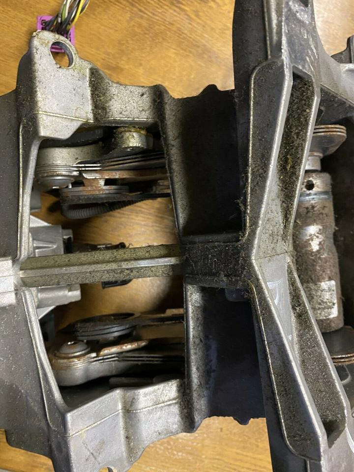 Mercedes Actros MP4 Lenksäule Lenkung - عمود التوجيه - شاحنة: صورة 5 Mercedes Actros MP4 Lenksäule Lenkung - عمود التوجيه - شاحنة: صورة 5