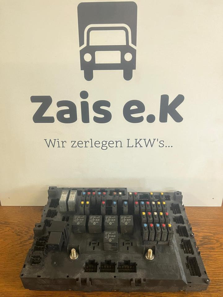 Mercedes Actros MP4 Single-SAM Sicherungskasten A0014463658 - فيوز - شاحنة: صورة 1 Mercedes Actros MP4 Single-SAM Sicherungskasten A0014463658 - فيوز - شاحنة: صورة 1