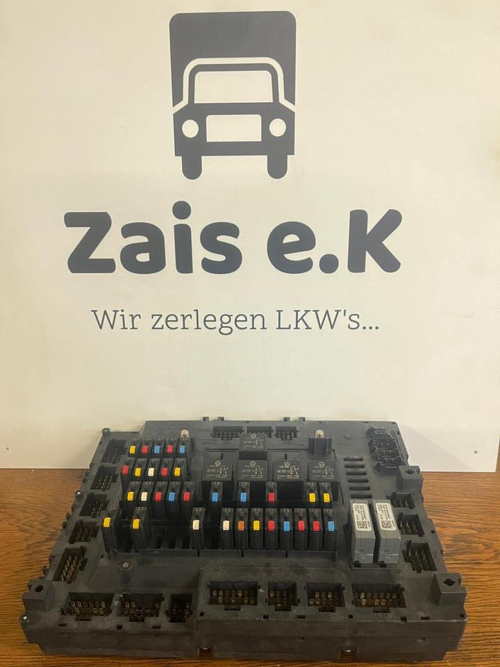 Mercedes Actros MP4 Single-SAM Sicherungskasten A0014467658 - فيوز - شاحنة: صورة 1 Mercedes Actros MP4 Single-SAM Sicherungskasten A0014467658 - فيوز - شاحنة: صورة 1