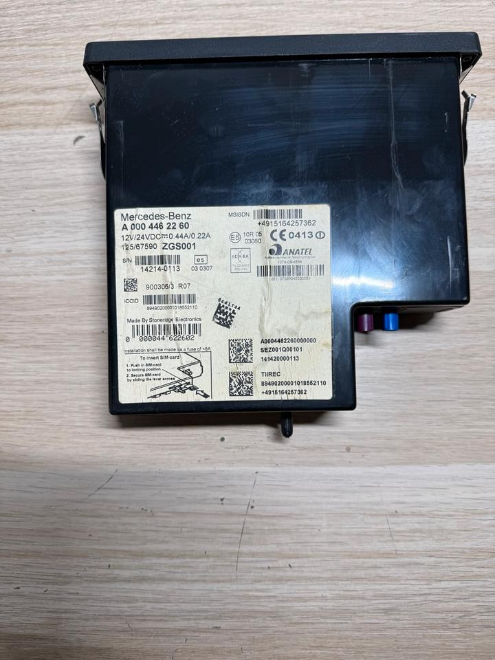 Mercedes Actros MP4 Tachograph Fleetboard A0004462260 - تاكوغراف - شاحنة: صورة 5 Mercedes Actros MP4 Tachograph Fleetboard A0004462260 - تاكوغراف - شاحنة: صورة 5