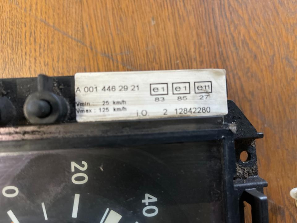 Mercedes Atego 1 Kombiinstrument Tacho A0014462921 - لوحة القيادة - شاحنة: صورة 2 Mercedes Atego 1 Kombiinstrument Tacho A0014462921 - لوحة القيادة - شاحنة: صورة 2