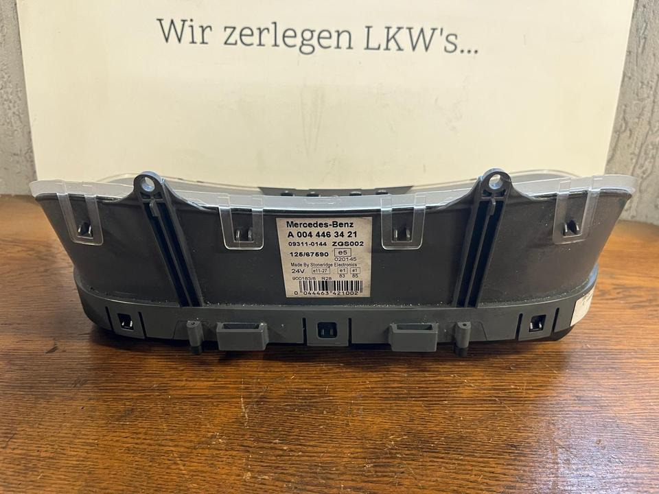 Mercedes Atego Kombiinstrument / Tacho A0044463421 - لوحة القيادة - شاحنة: صورة 4 Mercedes Atego Kombiinstrument / Tacho A0044463421 - لوحة القيادة - شاحنة: صورة 4