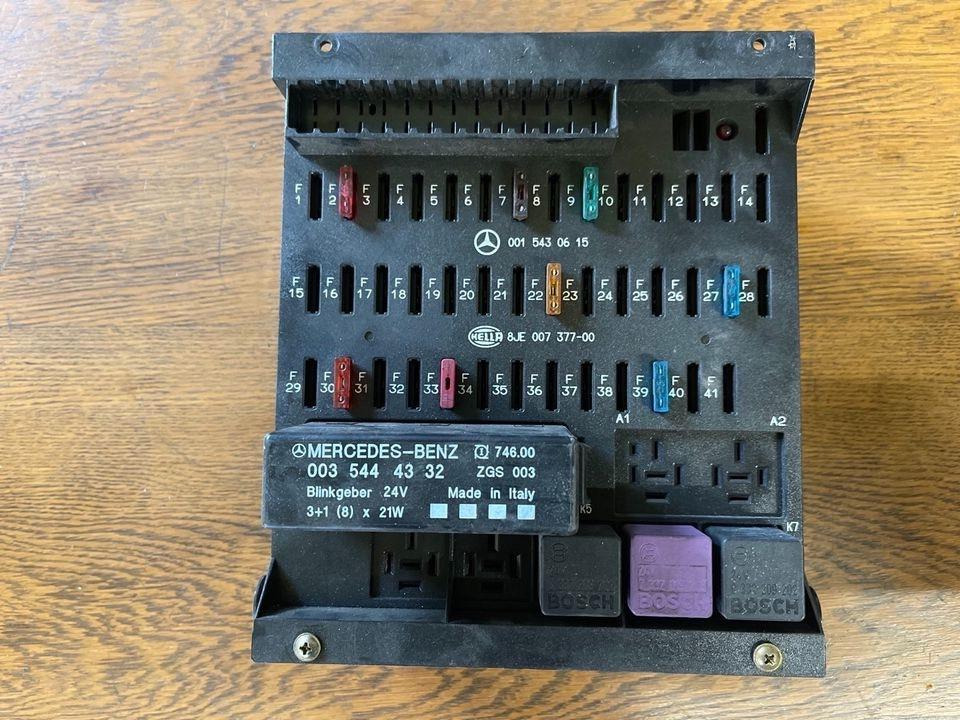 Mercedes Atego Sicherungskasten (Zentralelektrik) 0015430615 - فيوز - شاحنة: صورة 1 Mercedes Atego Sicherungskasten (Zentralelektrik) 0015430615 - فيوز - شاحنة: صورة 1