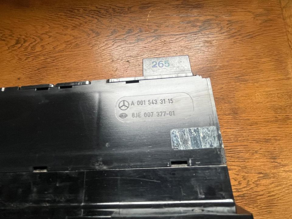 Mercedes Atego Sicherungskasten (Zentralelektrik) A0015433115 - فيوز - شاحنة: صورة 2 Mercedes Atego Sicherungskasten (Zentralelektrik) A0015433115 - فيوز - شاحنة: صورة 2