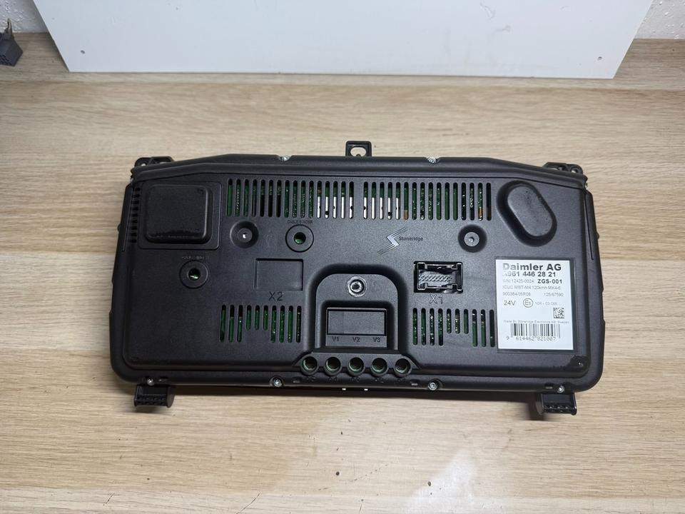 Mercedes Benz Actros MP4 Kombiinstrument / Tacho A9614462821 - لوحة القيادة - شاحنة: صورة 2 Mercedes Benz Actros MP4 Kombiinstrument / Tacho A9614462821 - لوحة القيادة - شاحنة: صورة 2
