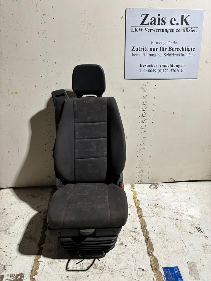 Mercedes-Benz Atego 2 Beifahrersitz mit Luft - مقعد - شاحنة: صورة 1 Mercedes-Benz Atego 2 Beifahrersitz mit Luft - مقعد - شاحنة: صورة 1