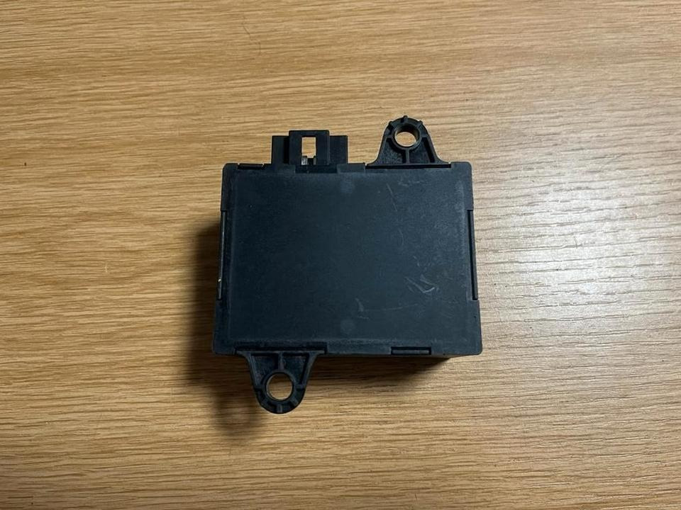 Mercedes VITO W638 Steuergerät Wegfahrsperre 0265451732 - وحدة تحكم الكتروني - شاحنة: صورة 4 Mercedes VITO W638 Steuergerät Wegfahrsperre 0265451732 - وحدة تحكم الكتروني - شاحنة: صورة 4