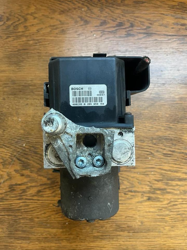 Mercedes Vito Hydraulikblock ABS Pumpe A0014460989 - نظام الهيدروليك - شاحنة: صورة 4 Mercedes Vito Hydraulikblock ABS Pumpe A0014460989 - نظام الهيدروليك - شاحنة: صورة 4