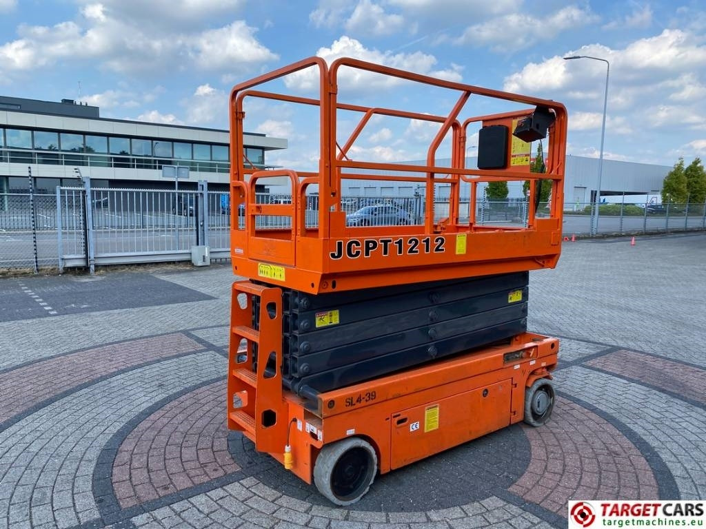 Dingli JCPT1212DC Electric Scissor Work Lift 1200cm - رافعة هيدروليكية مقصية: صورة 3 Dingli JCPT1212DC Electric Scissor Work Lift 1200cm - رافعة هيدروليكية مقصية: صورة 3