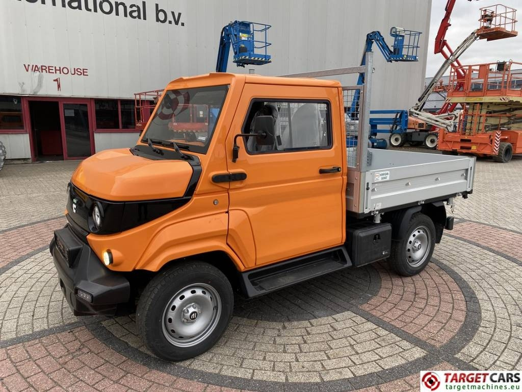Evum ACar Electric 4x4 UTV Tipper Kipper Vehicle - قلاب صغير, مركبة الخدمات الكهربائية: صورة 1 Evum ACar Electric 4x4 UTV Tipper Kipper Vehicle - قلاب صغير, مركبة الخدمات الكهربائية: صورة 1