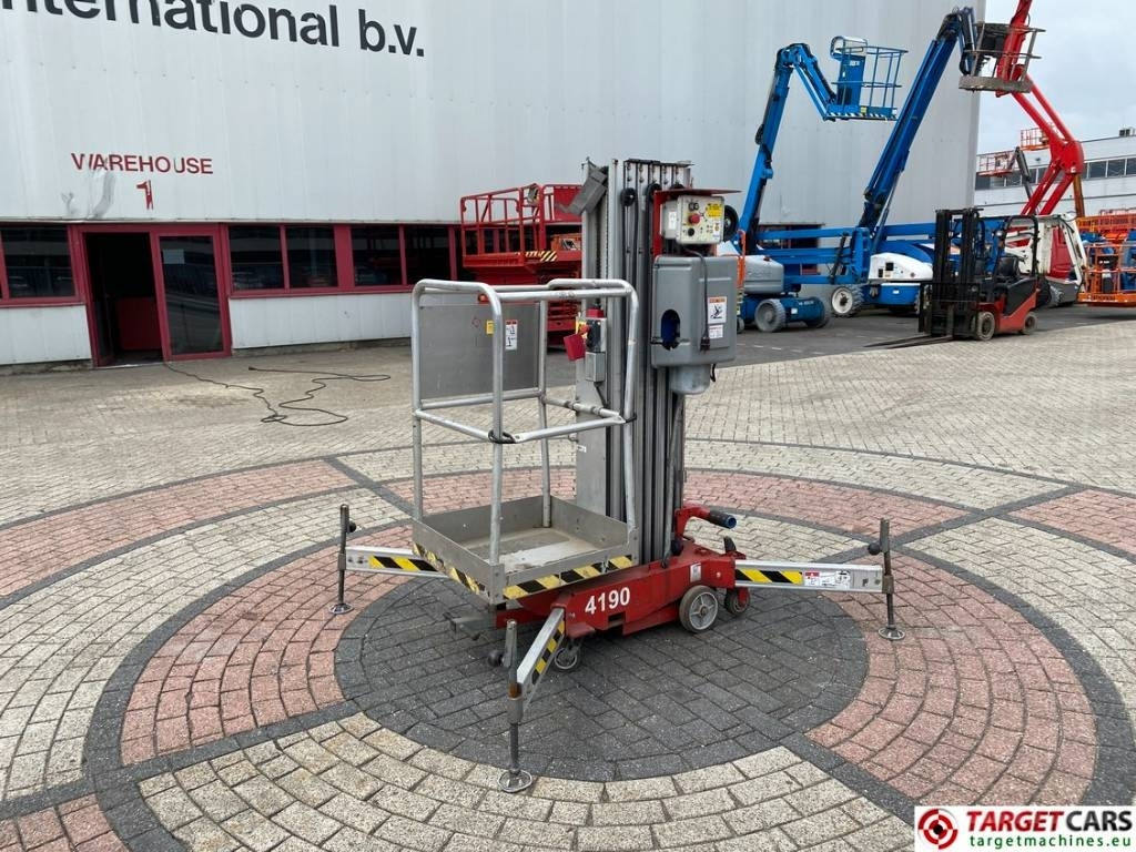 Genie AWP-30S Electric AC Vertical Mast Work Lift 1100cm - الرأسي رفع الصاري: صورة 1 Genie AWP-30S Electric AC Vertical Mast Work Lift 1100cm - الرأسي رفع الصاري: صورة 1