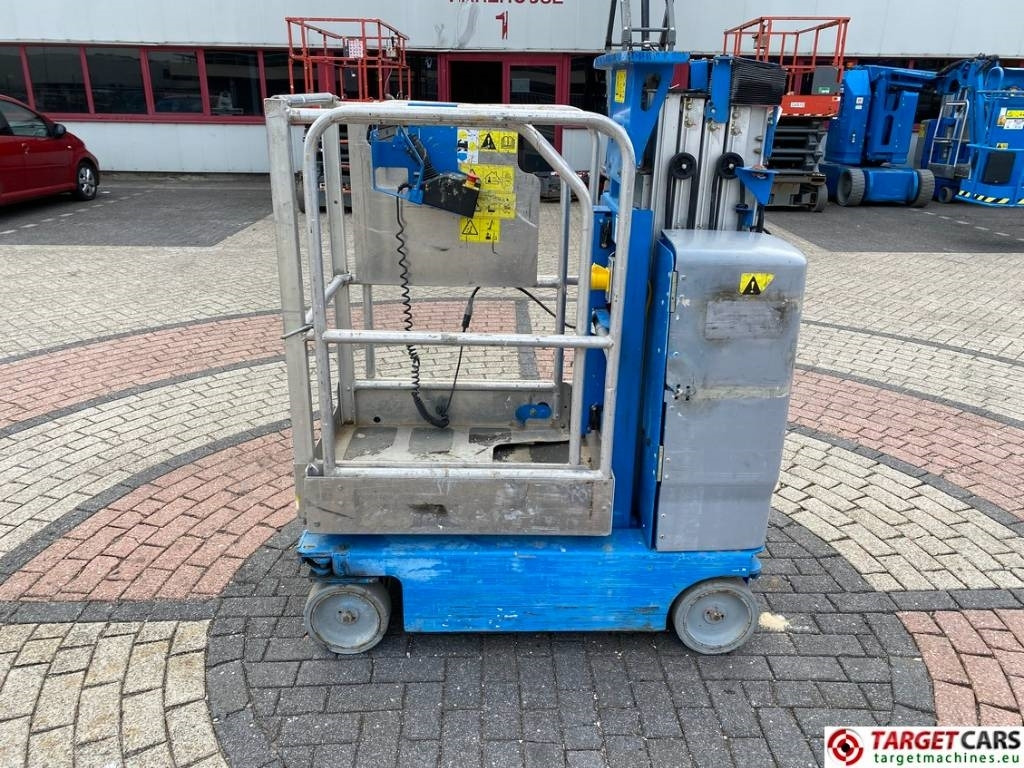 Genie GR15 RunAbout Electric Vertical Mast Lift 652cm  - الرأسي رفع الصاري: صورة 5 Genie GR15 RunAbout Electric Vertical Mast Lift 652cm  - الرأسي رفع الصاري: صورة 5