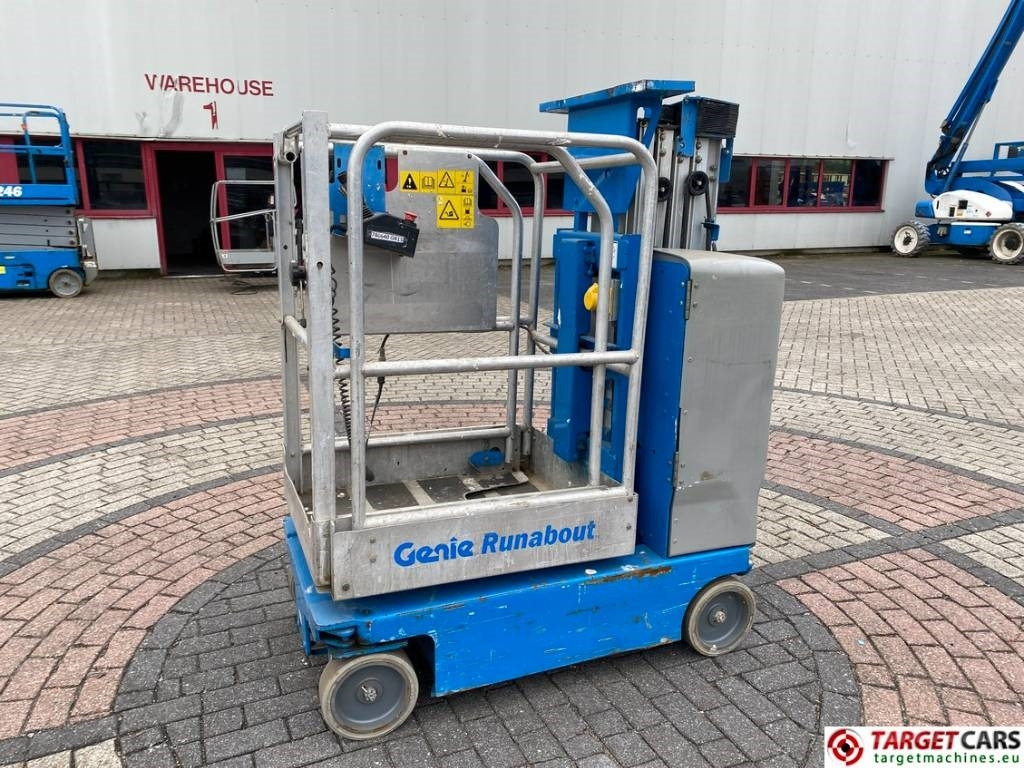 Genie GR15 Runabout Electric Vertical Mast Lift 652cm - الرأسي رفع الصاري: صورة 1 Genie GR15 Runabout Electric Vertical Mast Lift 652cm - الرأسي رفع الصاري: صورة 1