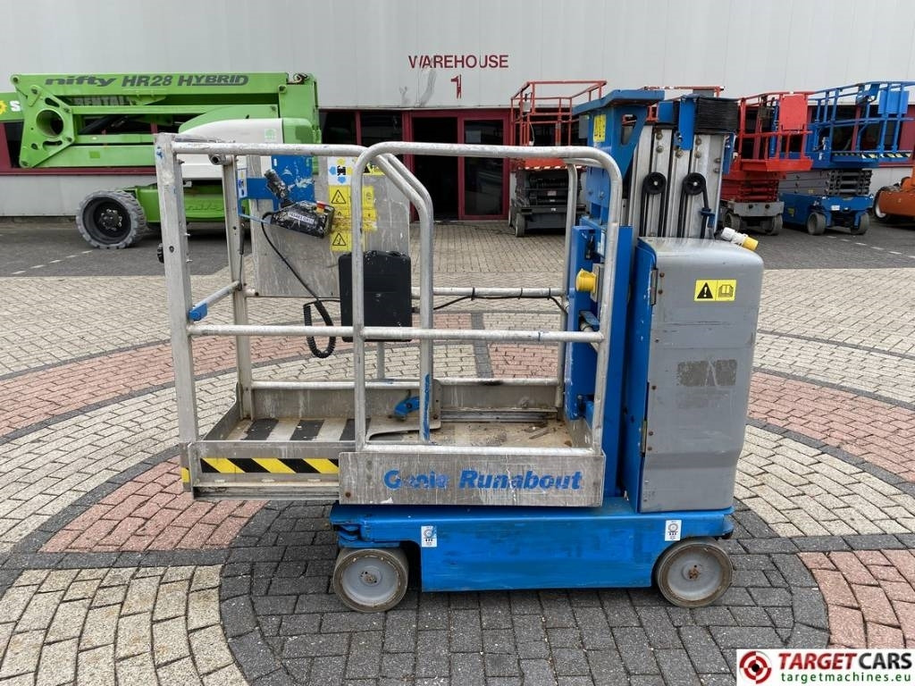 Genie GR15 Runabout Electric Vertical Mast Lift 652cm  - الرأسي رفع الصاري: صورة 5 Genie GR15 Runabout Electric Vertical Mast Lift 652cm  - الرأسي رفع الصاري: صورة 5