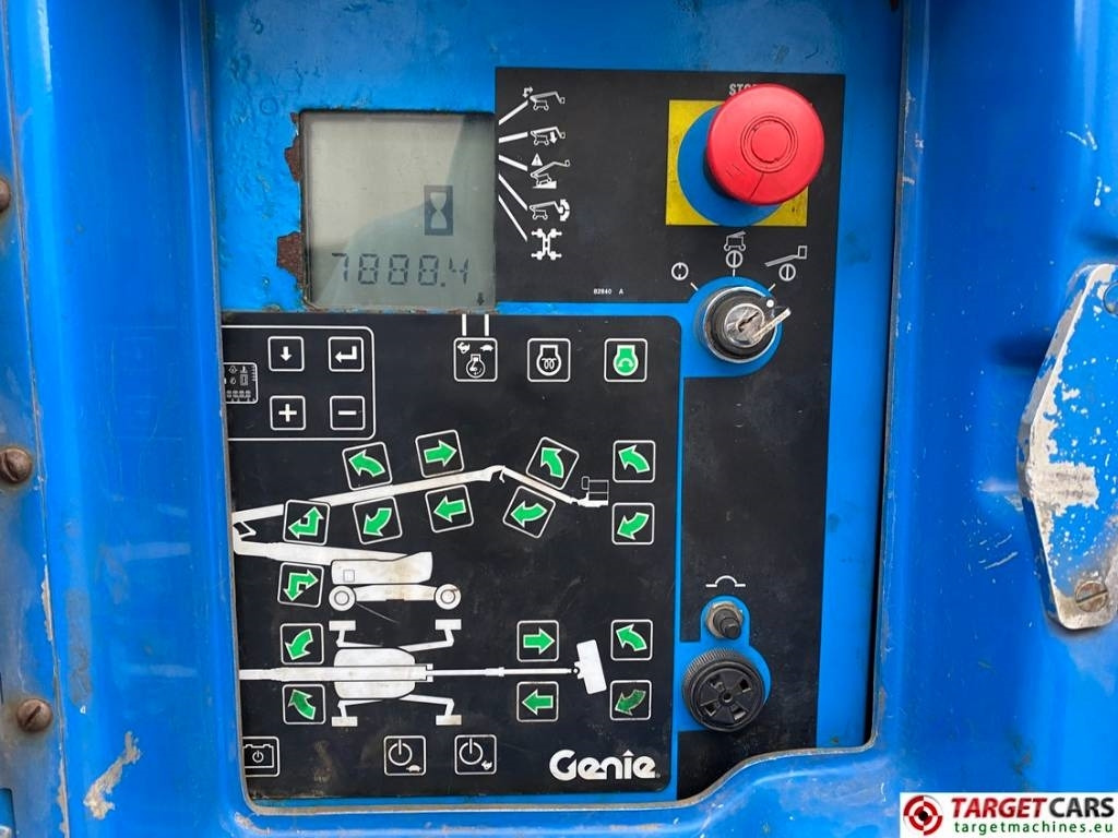 شاحنة ذراع مفصلي Genie Z-135/70 Articulated 4x4x4 Diesel Boom Lift 4315cm: صورة 11