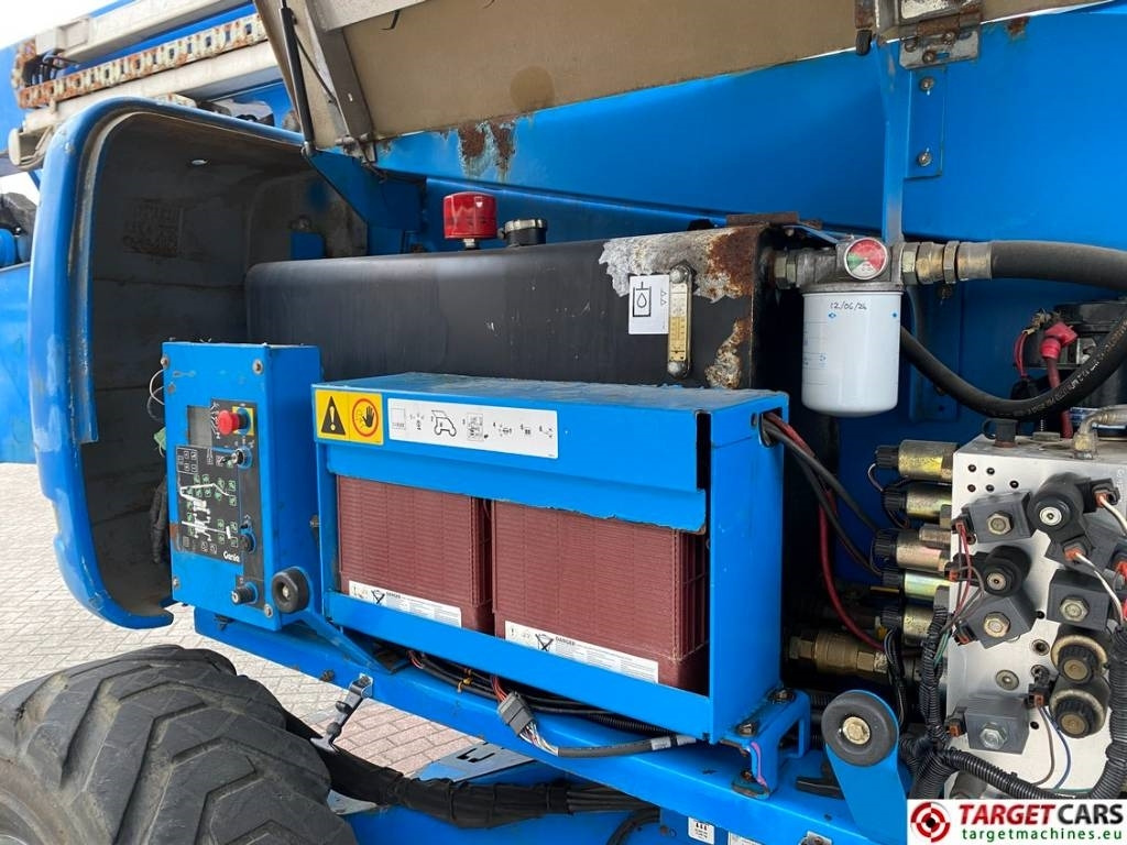 شاحنة ذراع مفصلي Genie Z-135/70 Articulated 4x4x4 Diesel Boom Lift 4315cm: صورة 14