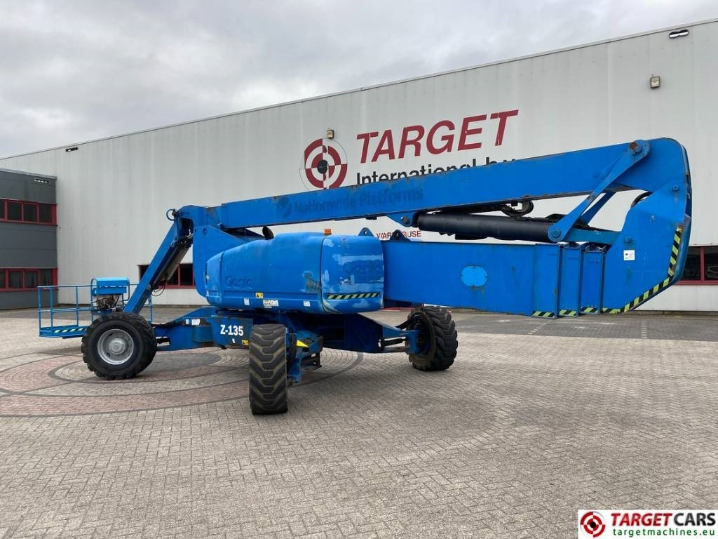شاحنة ذراع مفصلي Genie Z-135/70 Articulated 4x4x4 Diesel Boom Lift 4315cm: صورة 19