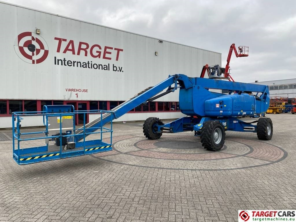 شاحنة ذراع مفصلي Genie Z-135/70 Articulated 4x4x4 Diesel Boom Lift 4315cm: صورة 39