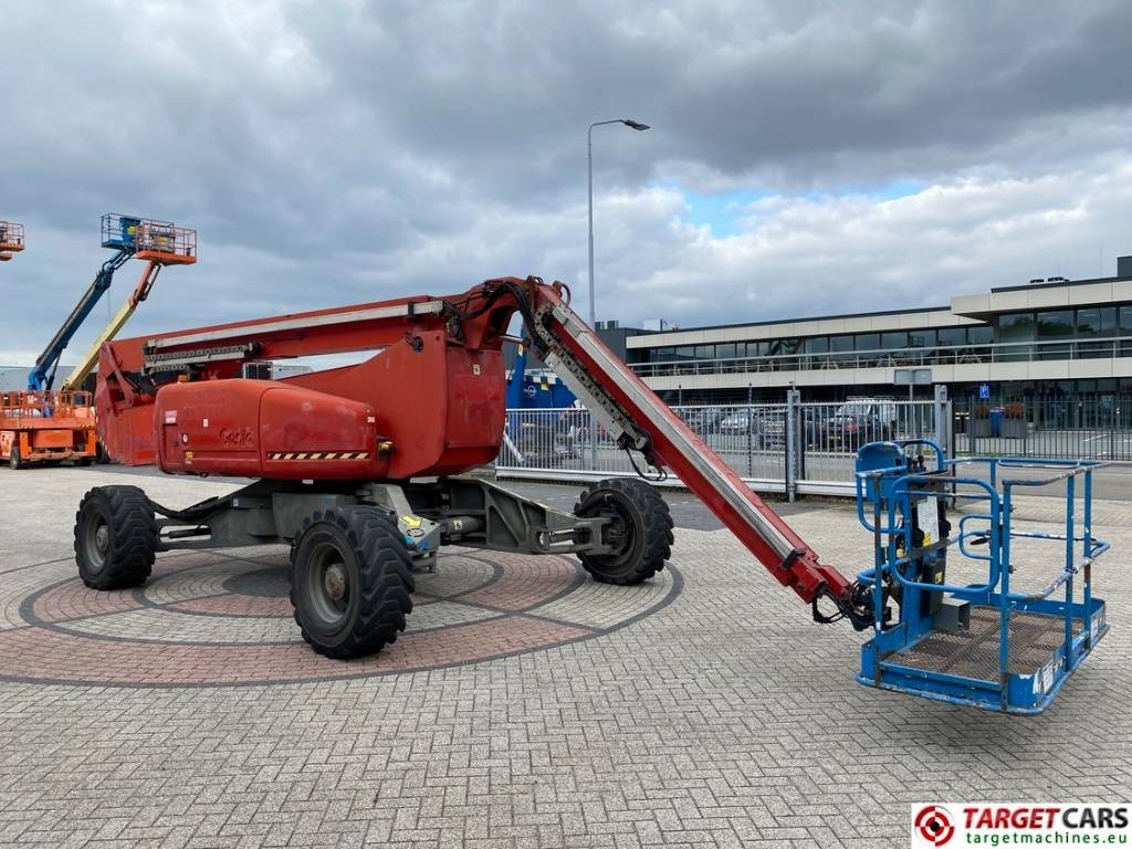 Genie Z-135/70 Articulated 4x4x4 Diesel Boom Lift 4315cm - شاحنة ذراع مفصلي: صورة 2 Genie Z-135/70 Articulated 4x4x4 Diesel Boom Lift 4315cm - شاحنة ذراع مفصلي: صورة 2